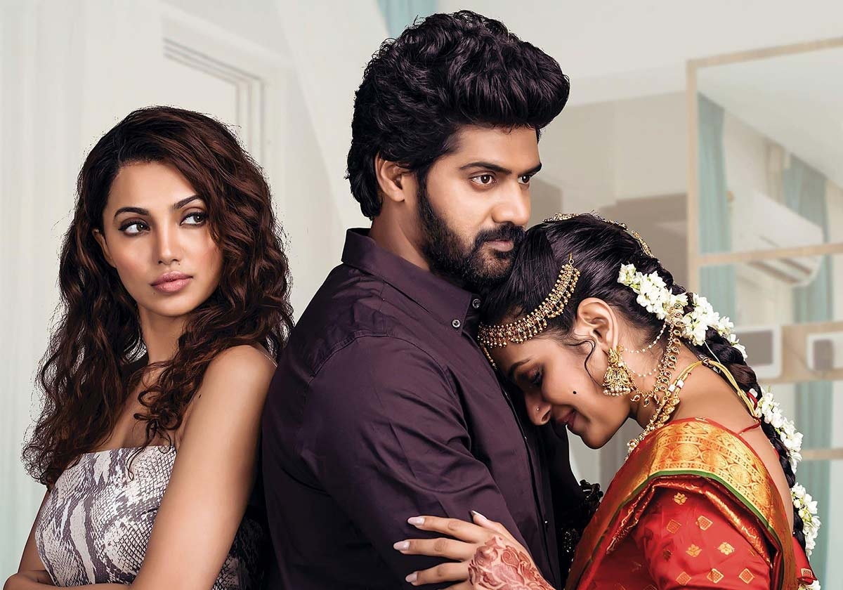 Taggedhe le Telugu Movie Review